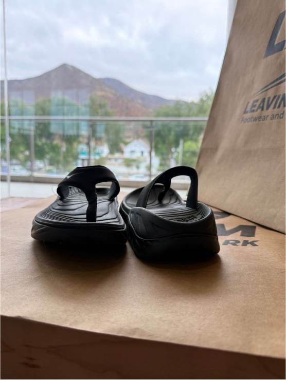 Sandalia HOKA Ora Recovery Flip